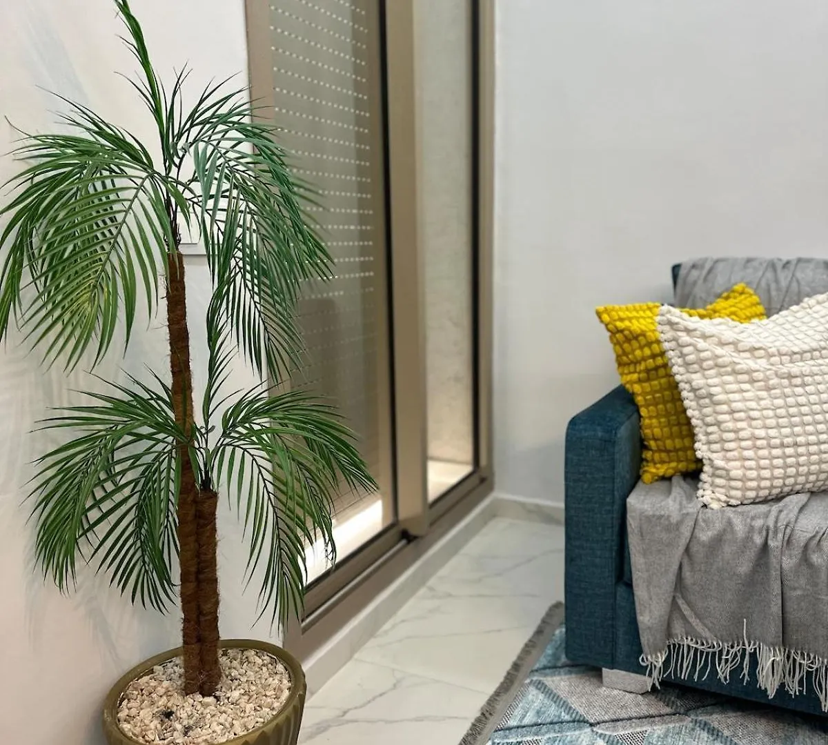 Sublime Cozy Chic Studio Condo In Downtown Casablanca